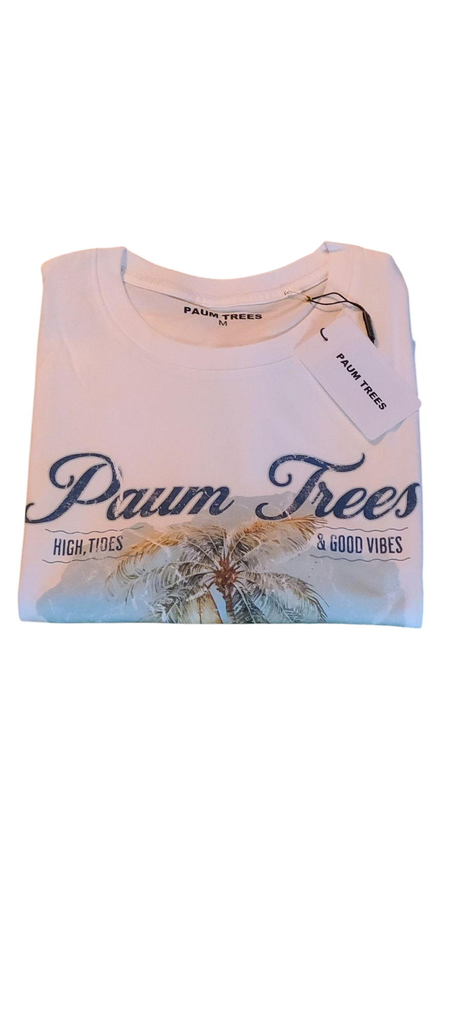 Paumtrees Ocean views White tee